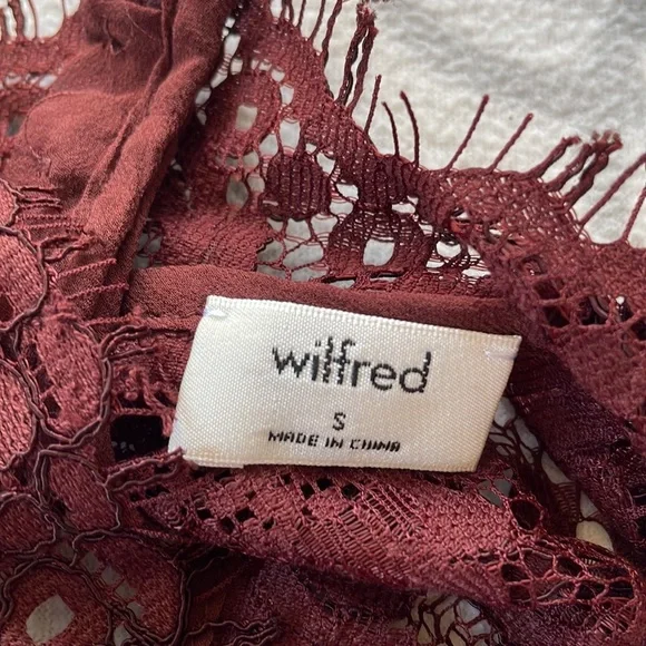 Aritzia Wilfred Lace Long Sleeve Blouse - Picture 5 of 8